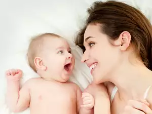 Beba i mama