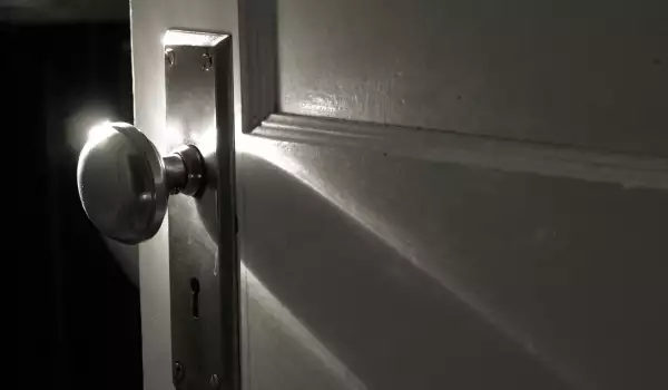 Zaključana vrata